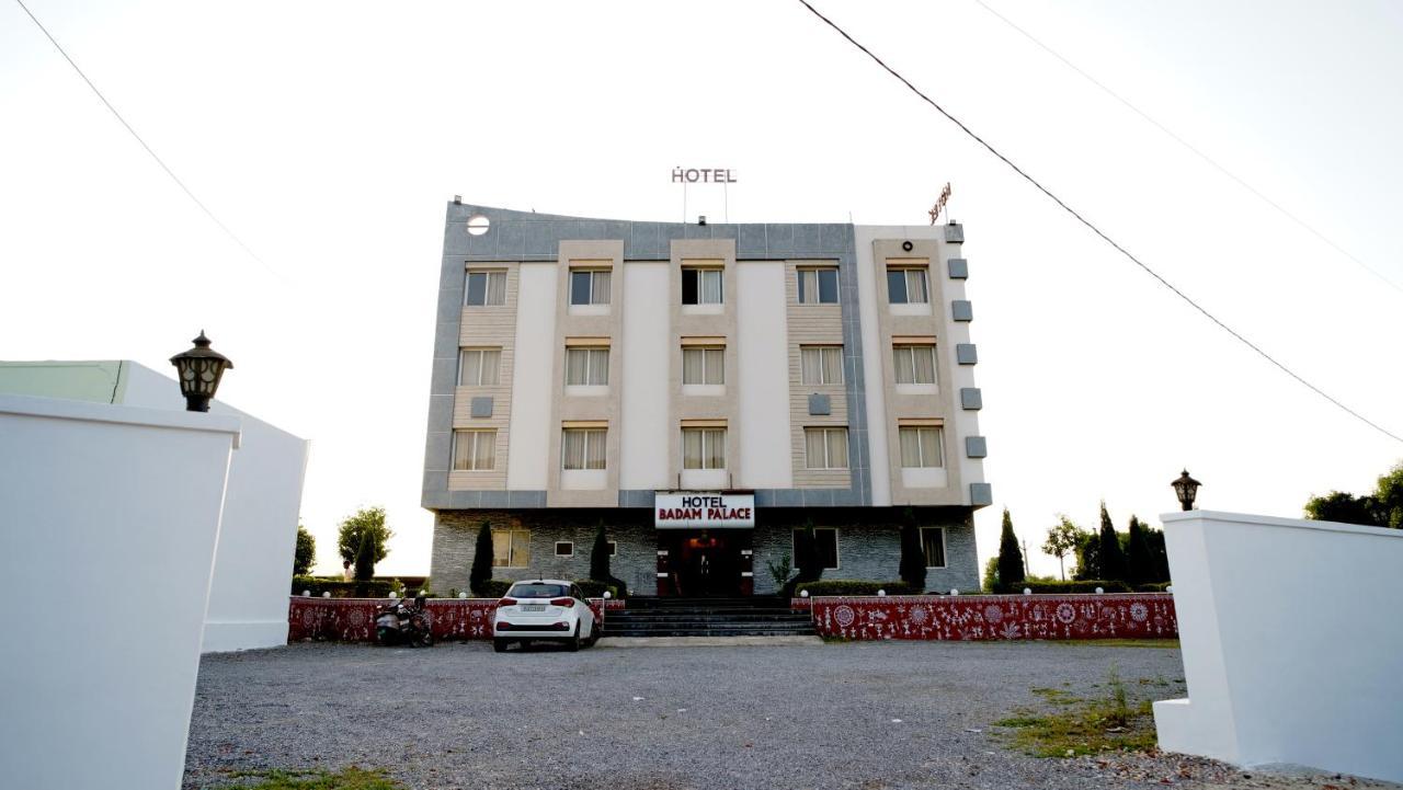 Hotel Badam Palace Udaipur Exterior photo